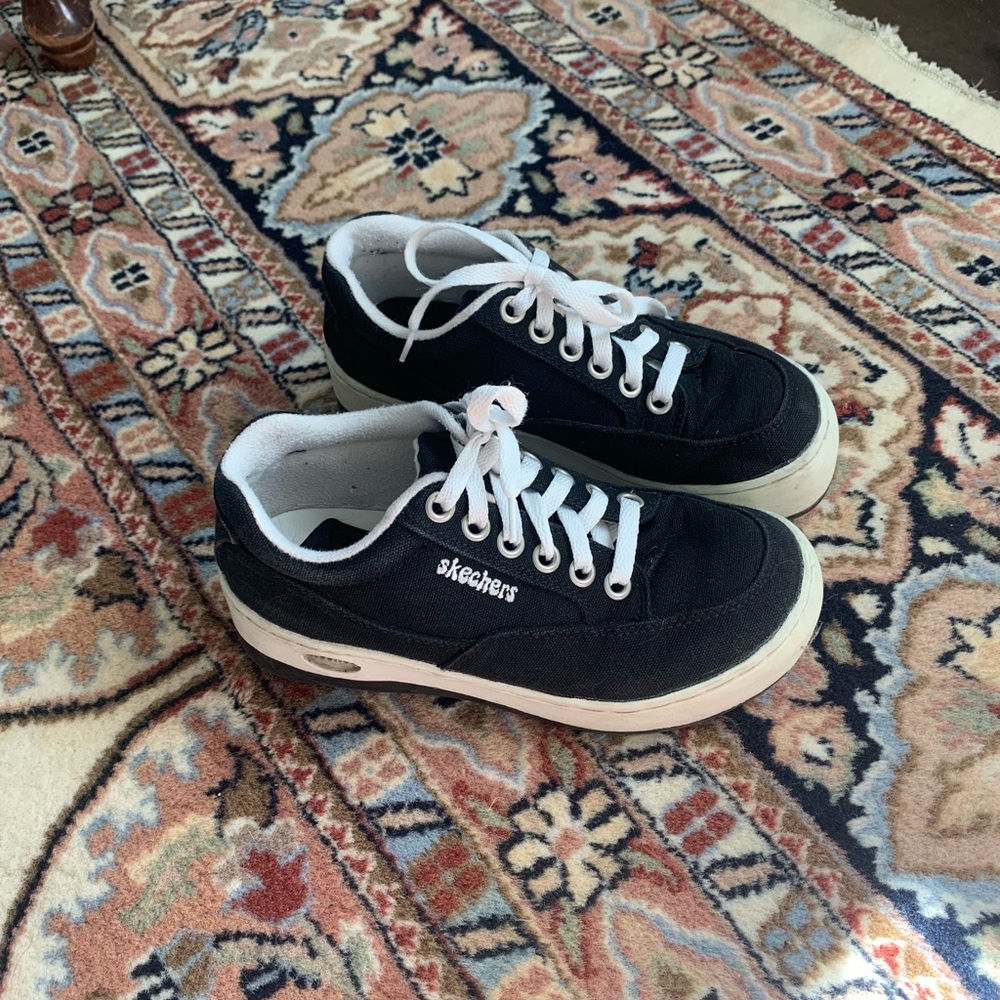 Skechers Black and White Sneakers Low-Top Casual